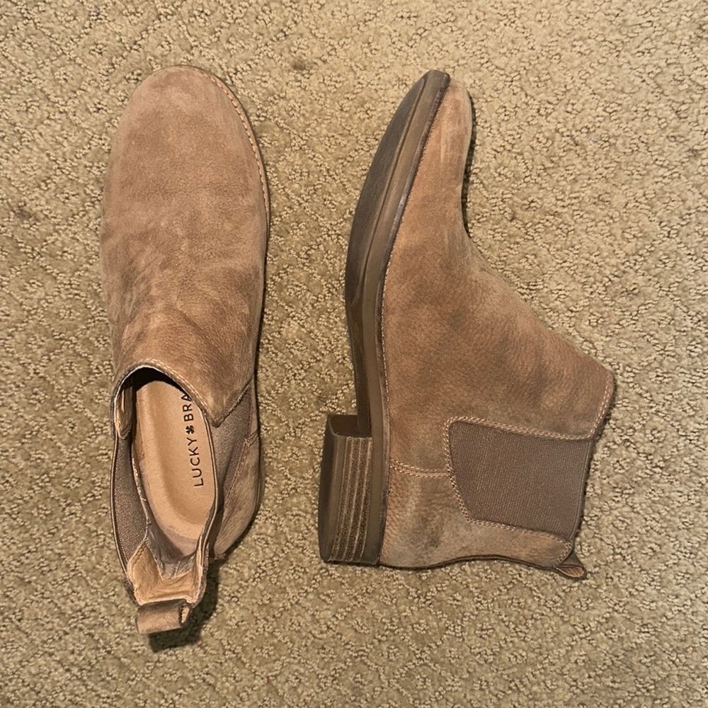 LUCKY BRAND WOMANS BOOTS